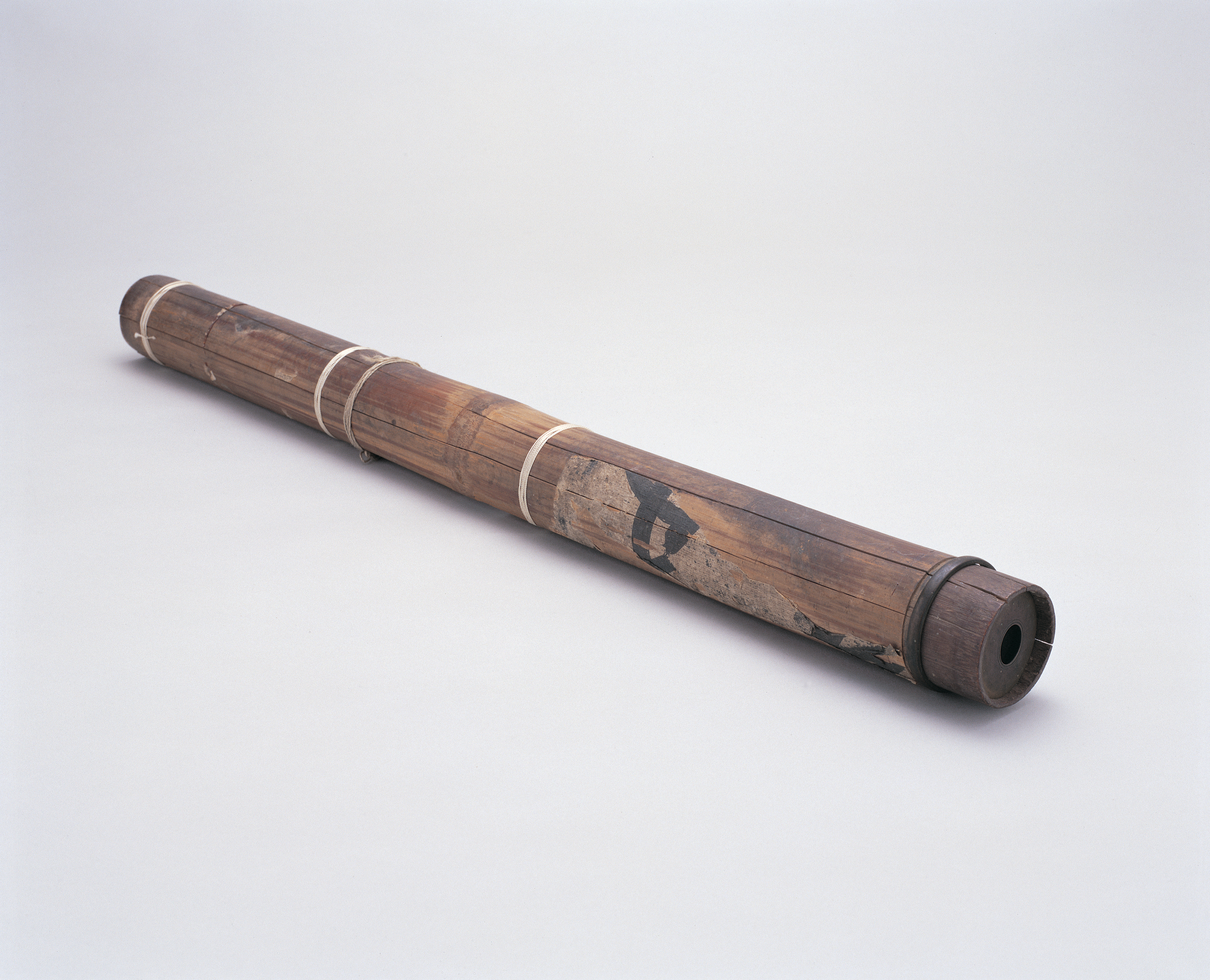 画像：竹胴布張望遠鏡