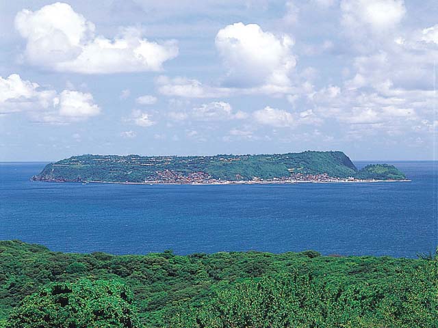 画像：阿武火山群  大島