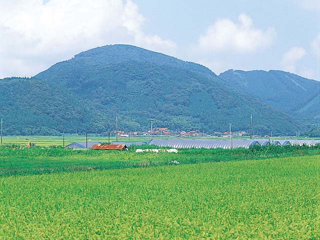 画像：青野火山群  エグサ山